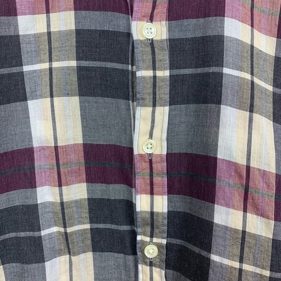 UNIS Lightweight Plaid Button Down Shirt - Picture 6 of 7